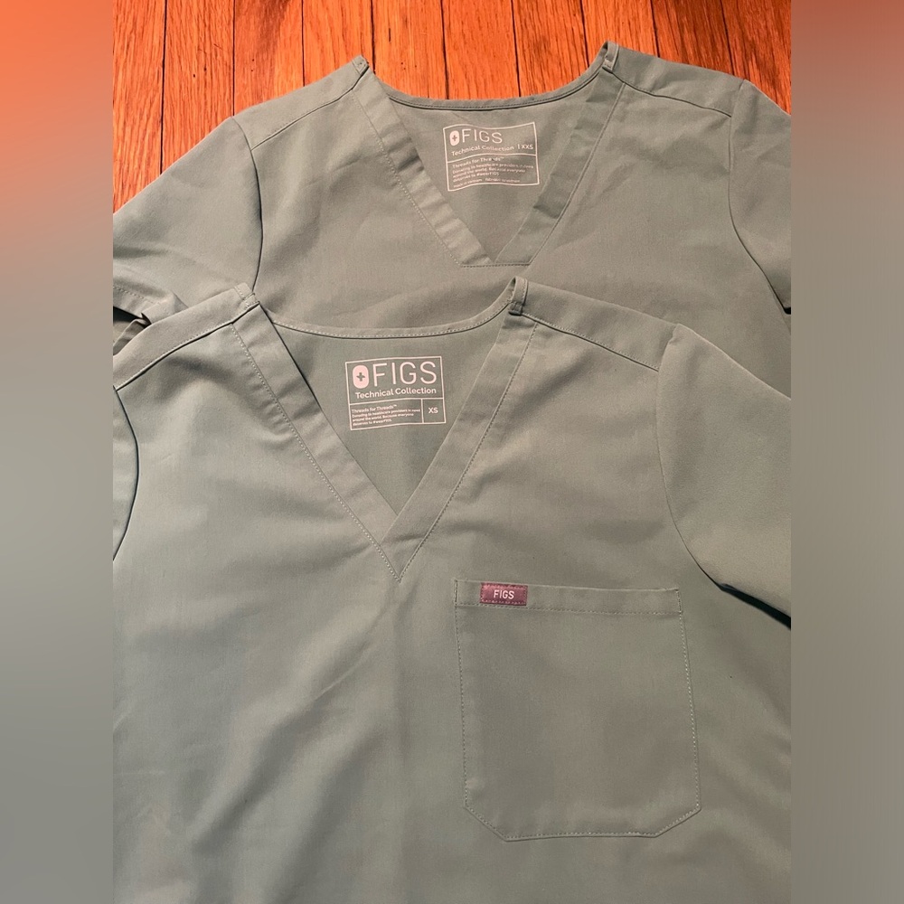 Figs Scrub Top Bundle - Picture 5 of 8